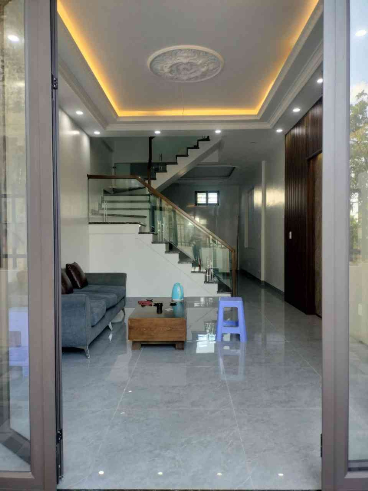 Nhà mới cực chất Hạ Đoạn 2, 3 tầng rộng rãi cho gia đình năng động