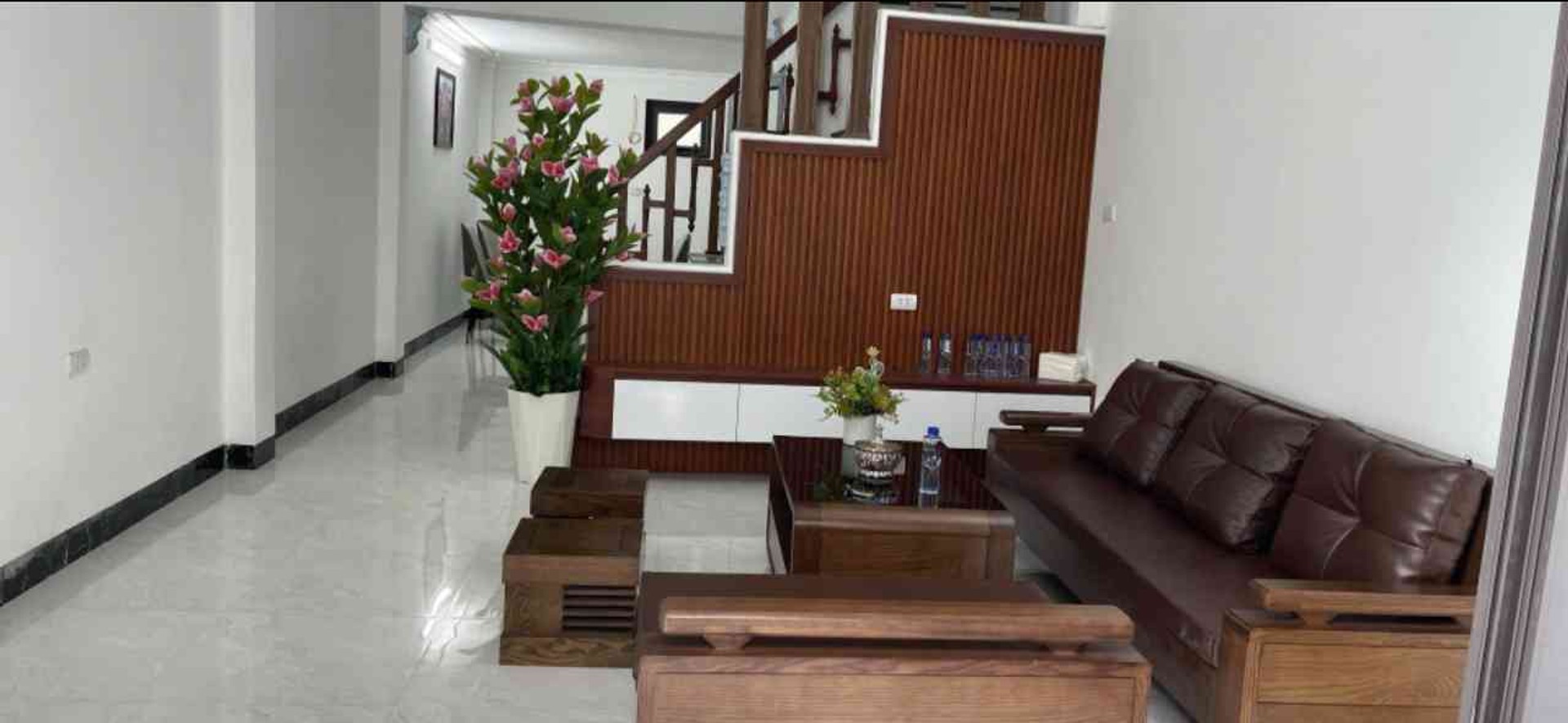Nhà 2 tầng 56m2 ở Đồng Kỵ giá 3.2 tỷ, tiện ở ngay