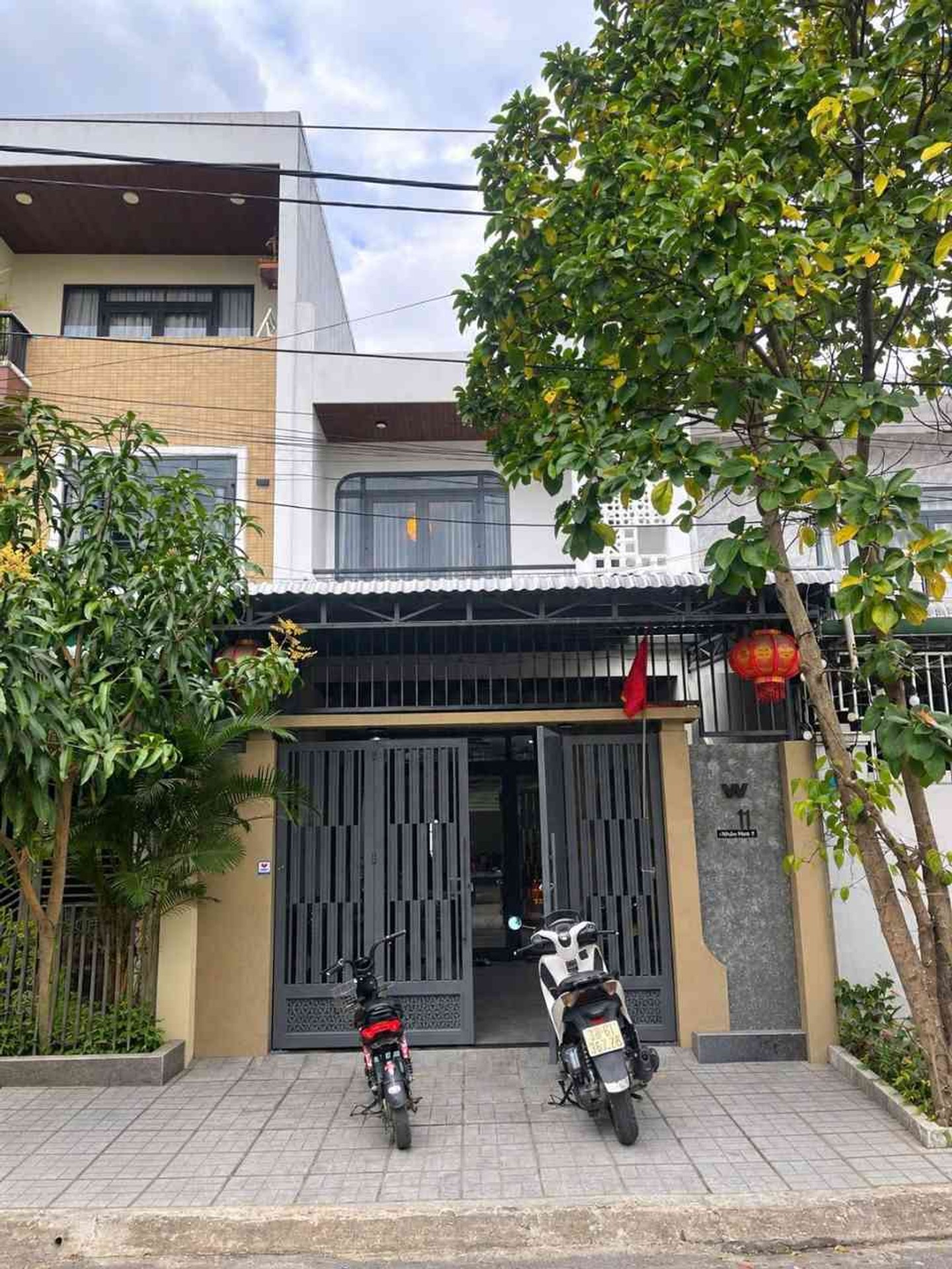 Nhà 2 tầng đẹp Nhân Hòa, Hòa Xuân, giá siêu hợp lý