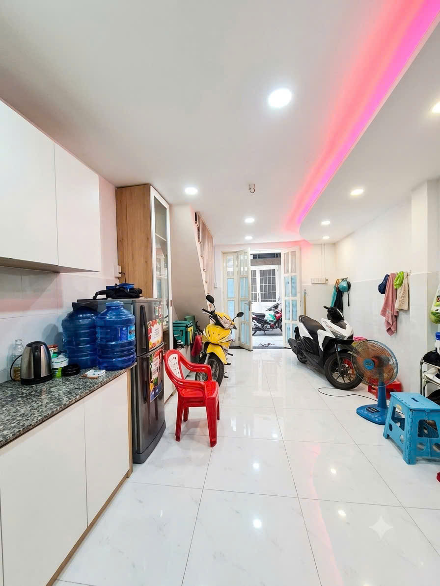 NHÀ ĐẸP KHU TÊN LỬA – ĐỐI DIỆN BẾN XE MIỀN TÂY-CHỈ 2.8 TỶ