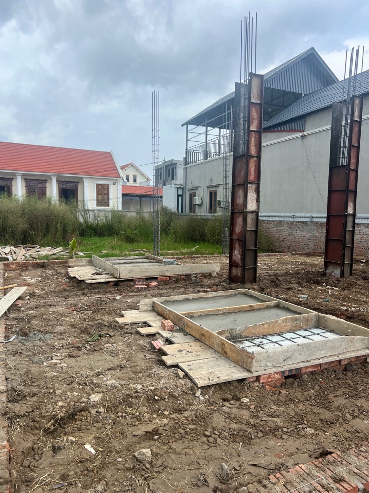 Nhà 2 tầng phong cách hiện đại, vị trí cực đẹp quận trung tâm