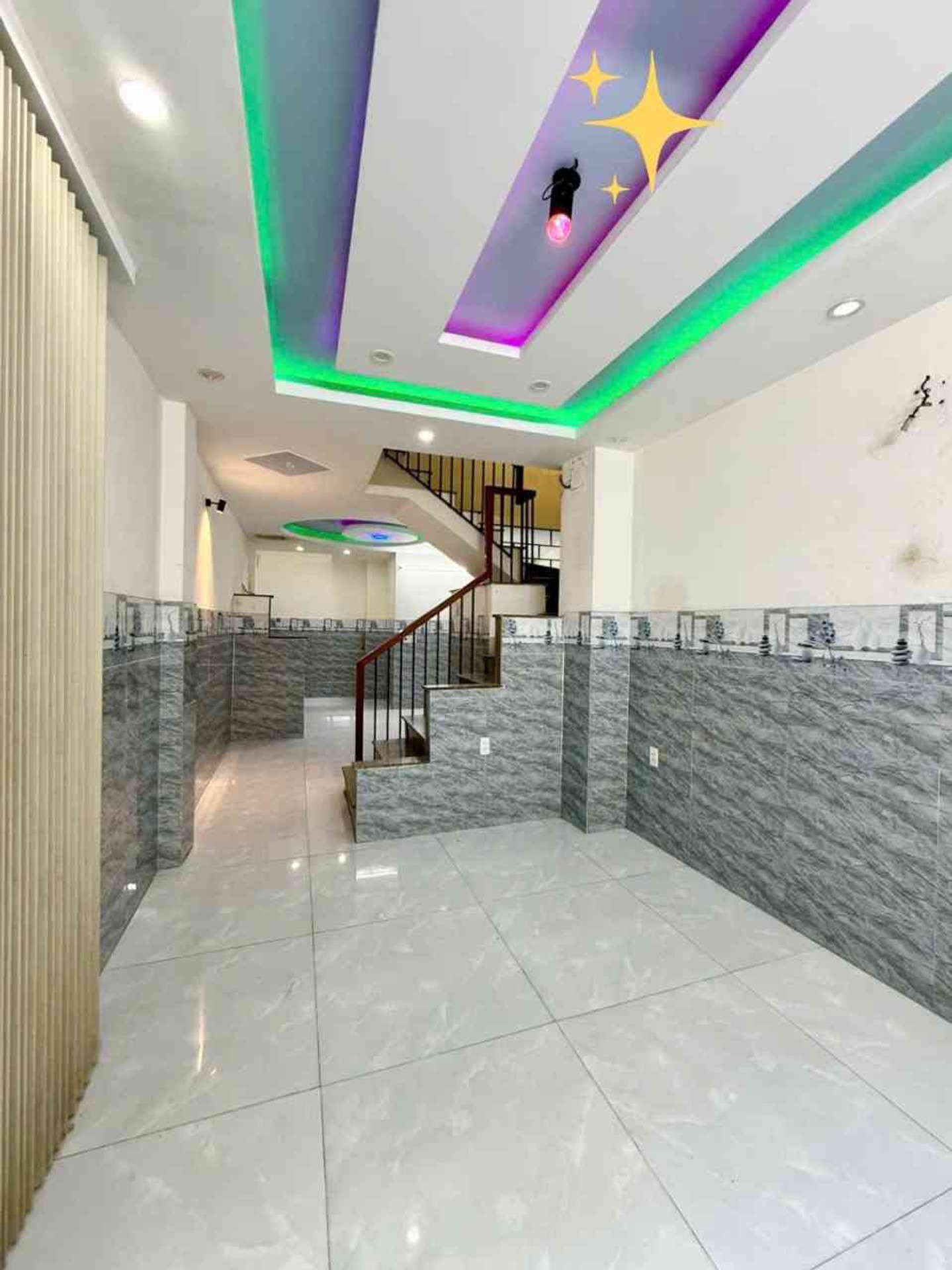 Bán nhà hiếm giá rẻ 4 tầng tại Hoàng Diệu, Hải Châu, Đà Nẵng, giá 3,2 tỷ