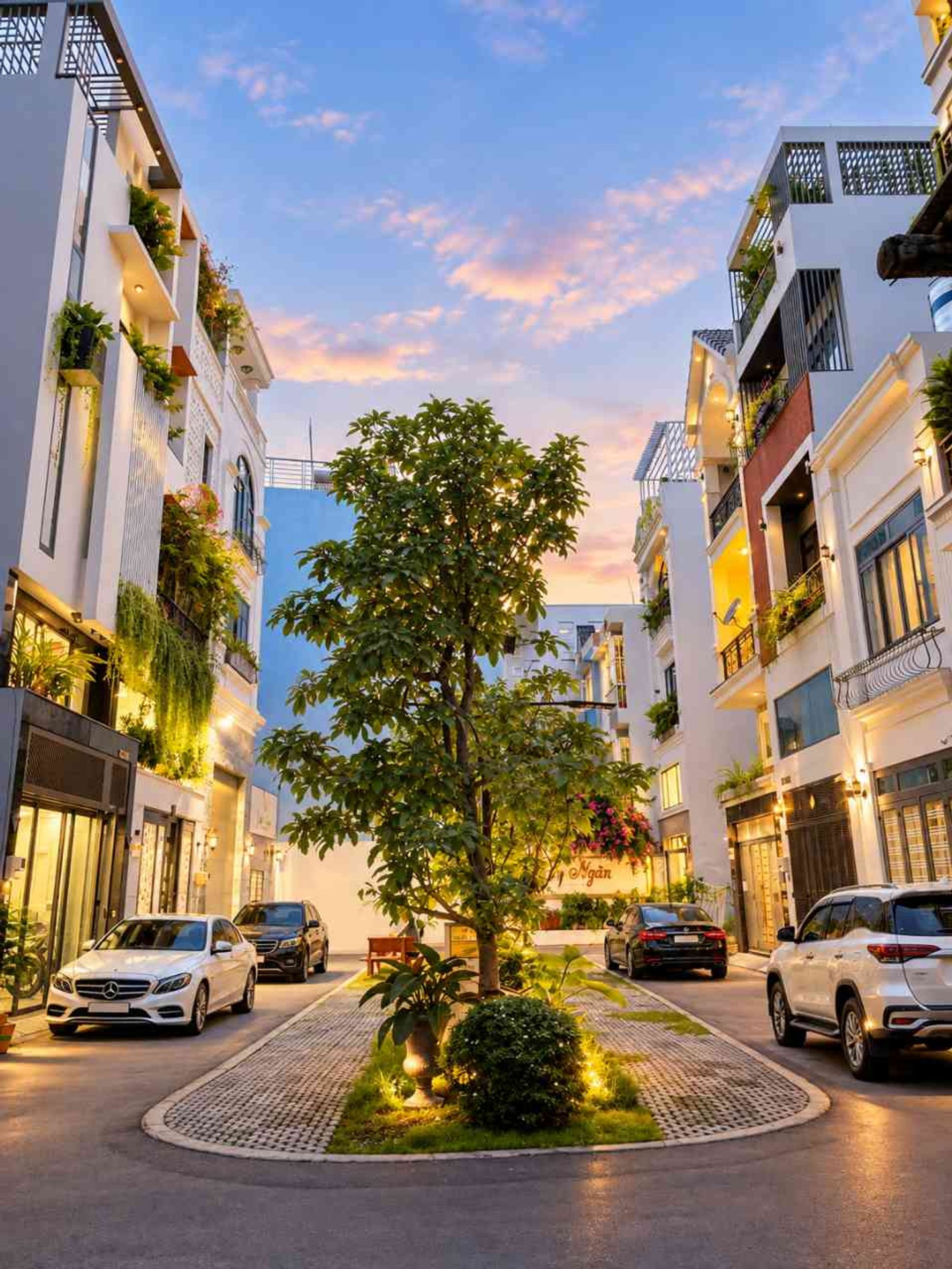 Nhà 5 tầng mặt phố Quang Trung, Gần UBND P Gò Vấp-Tiện ích đầu đủ-dọn vào ở ngay-Không gian xanh