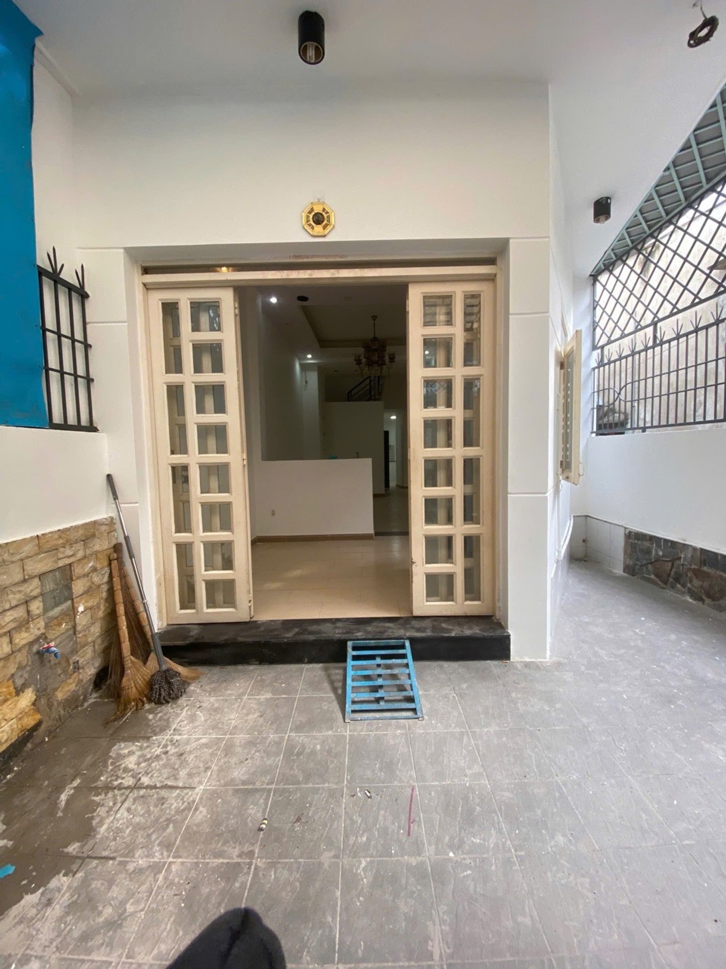Bán nhà mặt phố 77m2 4 tầng 5 phòng ngủ tại Bình Tân