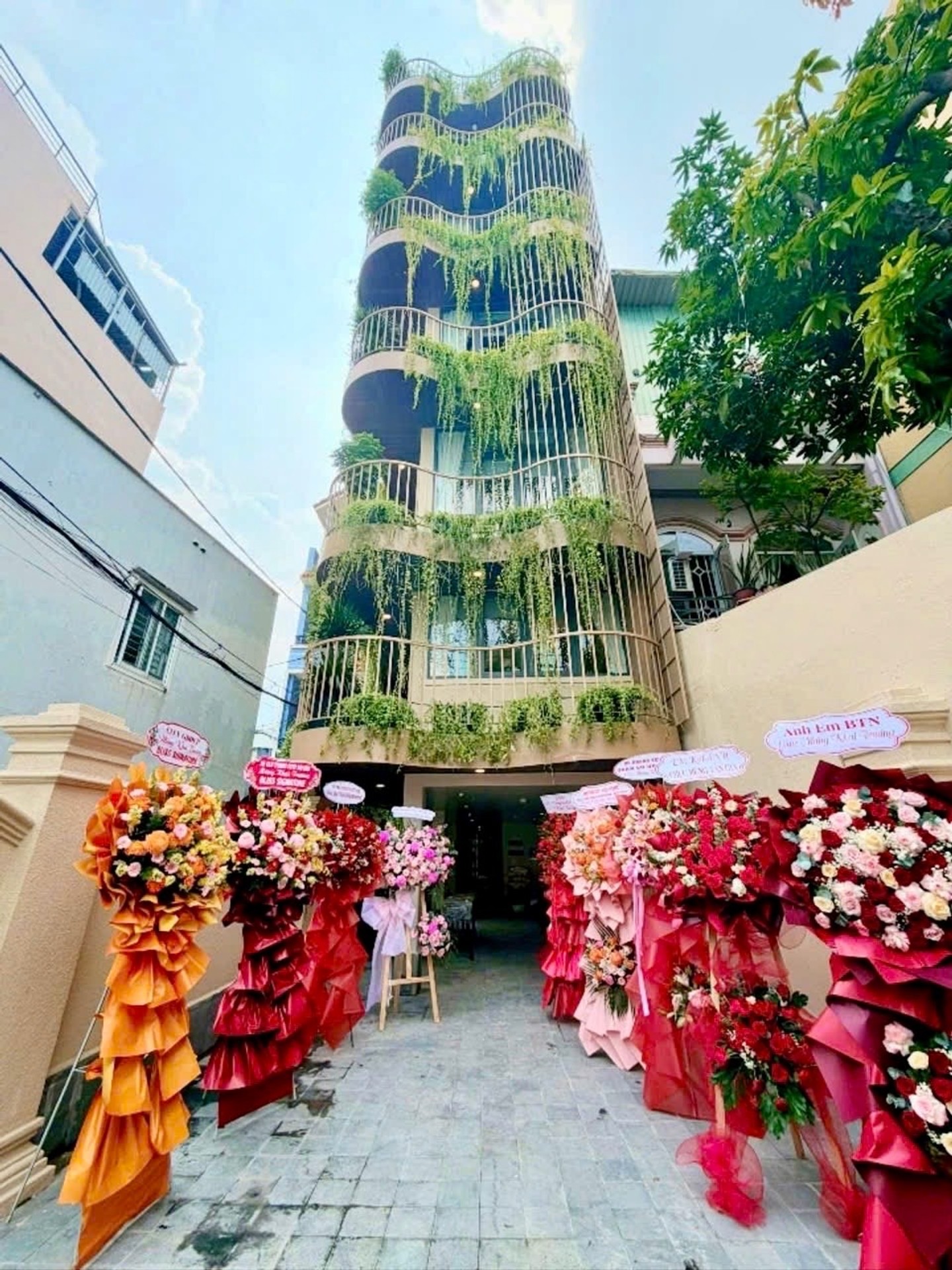 🏢 NHÀ MẶT PHỐ PHAN HUY ÍCH – 7 TẦNG – THANG MÁY – 20 PHÒNG
Diện tích sổ: 172m² | Thực tế 200m²