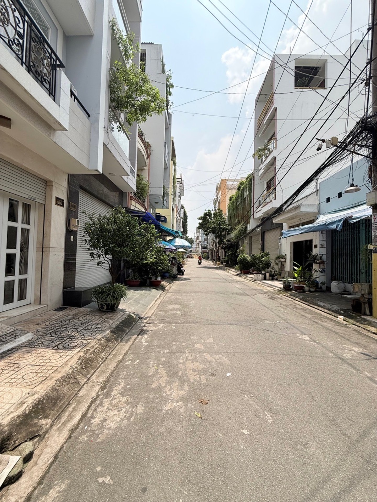 Nhà đẹp phố Tân Sơn, rộng rãi, tiền thuê hấp dẫn