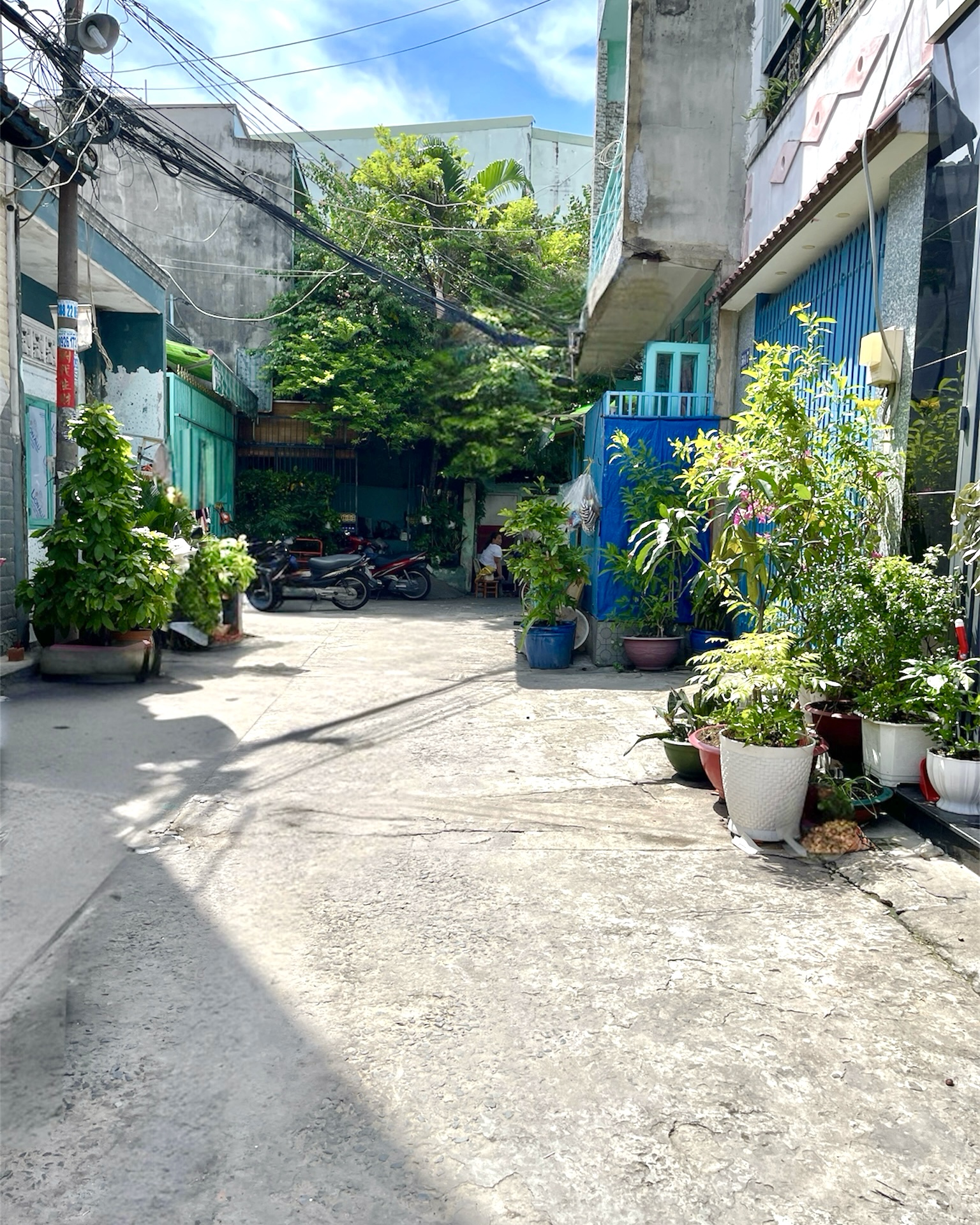 𝐓𝐢̀𝐦 đ𝐚̂𝐮 ra - nhà 4 x17 - ko LG - hẻm trước nhà 6m - vuông vức chuẩn - 3 PN - 30m ra MT HL2