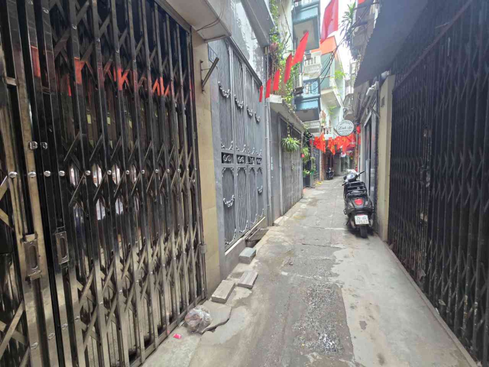 BÁN NHÀ KIM MÃ - GIANG VĂN MINH GẦN CHỢ NGỌC HÀ NGÕ THÔNG KINH DOANH VÀI BƯỚC RA PHỐ 31M 10,25 TỶ