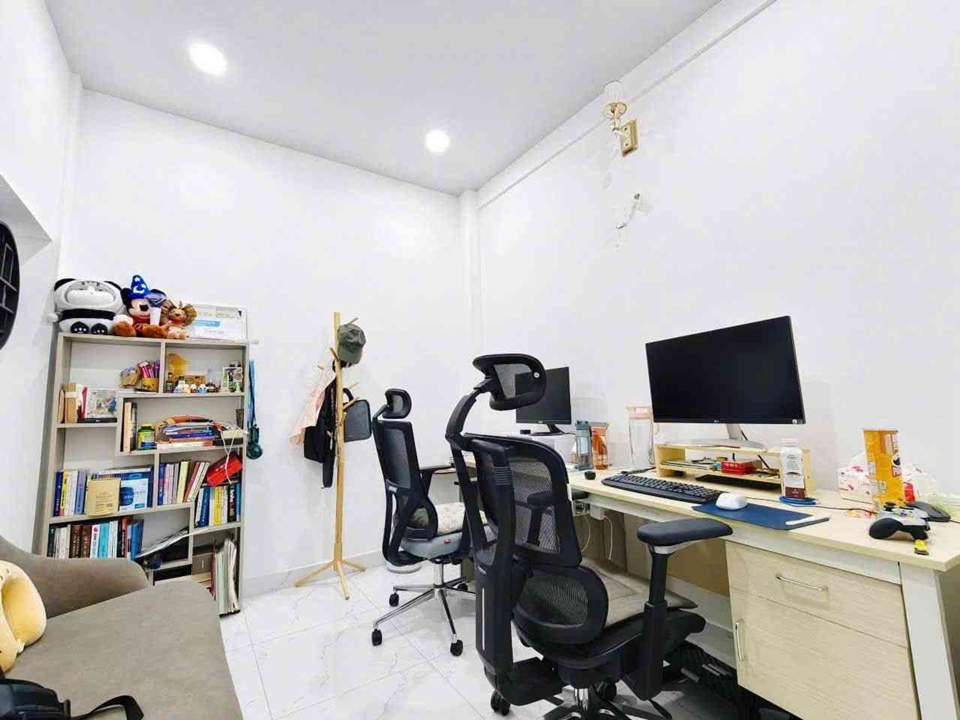 Nhà 4 tầng đẹp gần BV Nhi Đồng Quận 10 – Hiếm có khó tìm
