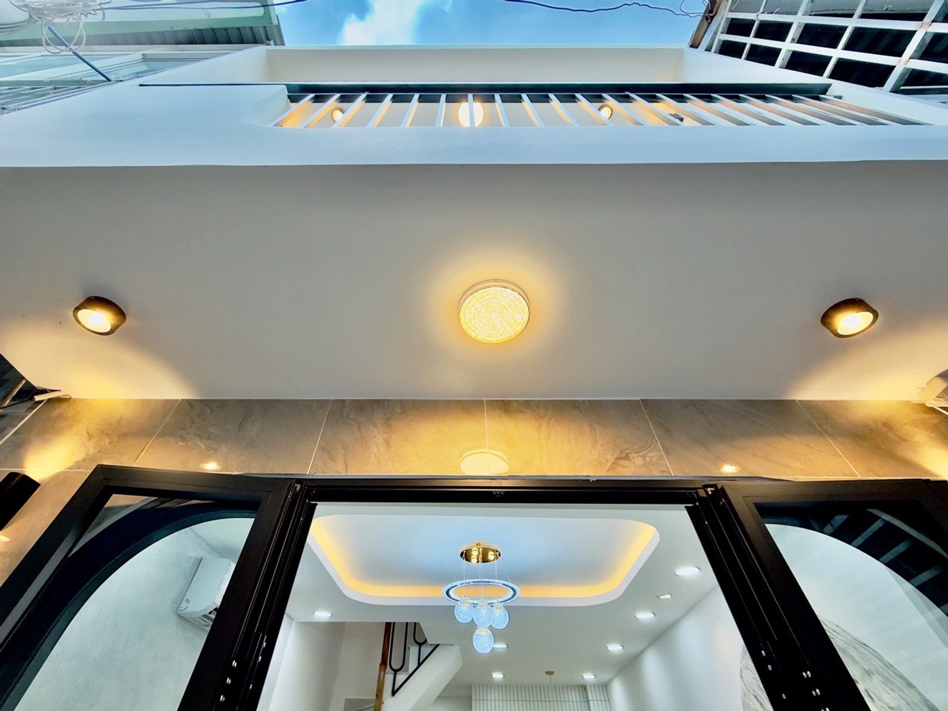 Nhà Riêng Gần Quận 1, Vị Trí Vàng Cơ Hội Vàng Chờ Chủ Mới