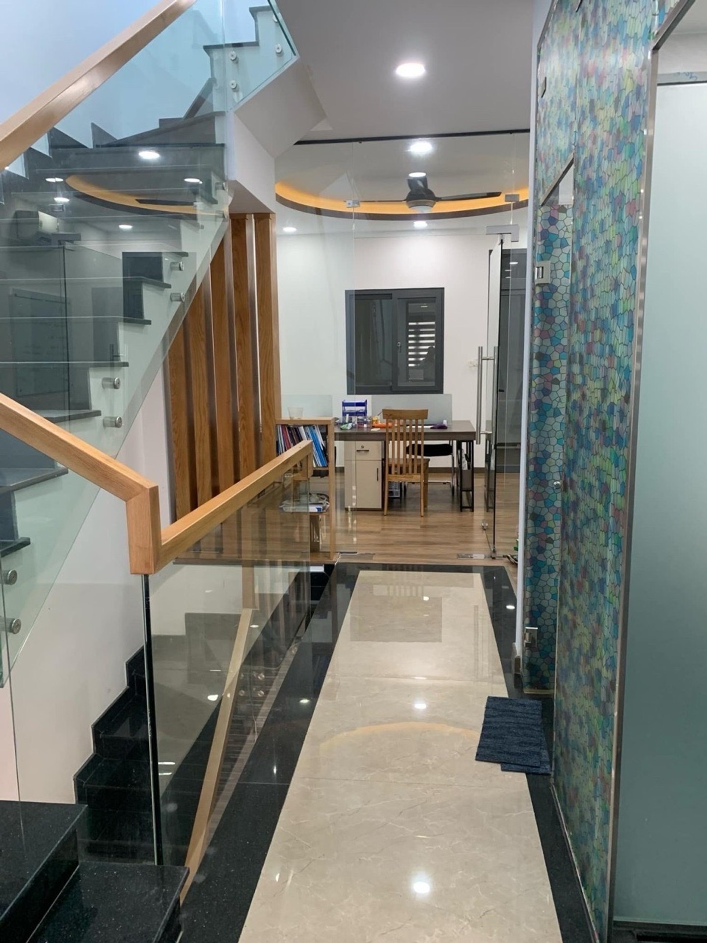 Bán nhà riêng 3 tầng gần BV Hoàn Mỹ Thủ Đức, diện tích 82.5m2